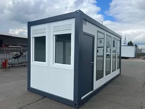 BBC Best Box Mobiler Bürocontainer mit Panoramafenstern (Ref: C3301)